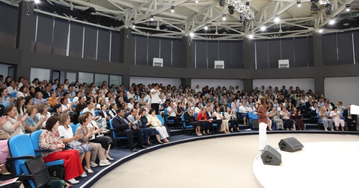 Елордада негізгі және жалпы орта білім беру педагогтерінің республикалық жазғы сессиясы басталды