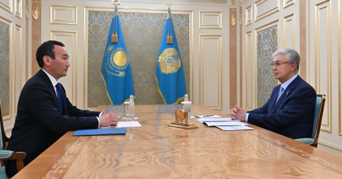Мемлекет басшысы Ұлытау облысының әкімі Есет Байкенді қабылдады