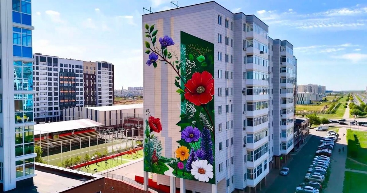 Астанадағы тұрғын үй кешенінің қасбетіне «Таңсәрі» муралы салынды