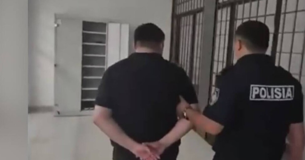 Елордада таксиде әдепсіз әрекет көрсеткен ер адам қамалды – ВИДЕО