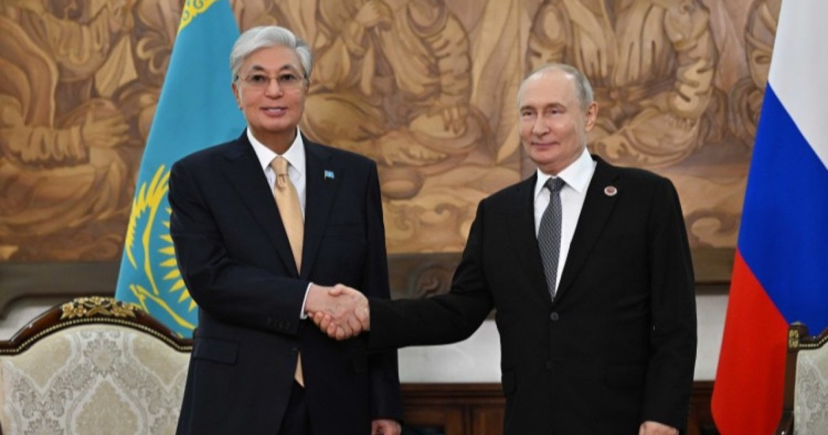 Мемлекет басшысы Ресей Президентімен кездесті