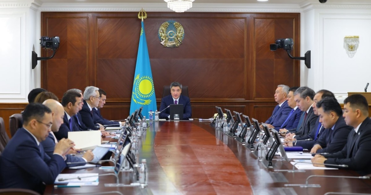 Құрылтай сайлауынан кейін жаңартылған құрамда Үкіметтің алғашқы отырысы өтті
