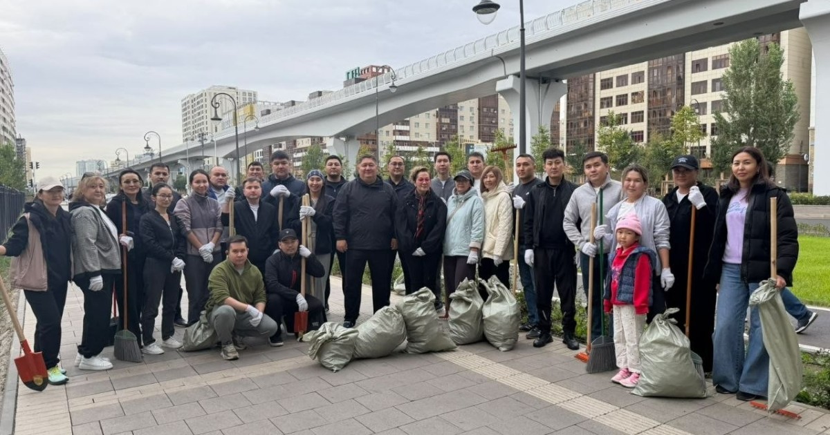 Азаматтық авиация комитетінің қызметкерлері экологиялық акцияға қосылды