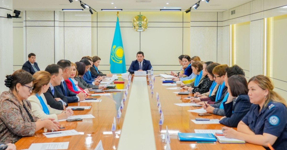 Астанада ерекше балаларды қолдау және жасөспірімдер қауіпсіздігі талқыланды