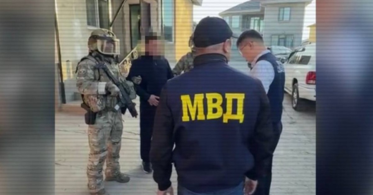 Жамбыл облысында ауыр жүк көліктерін бопсалаумен айналысқан топ ұсталды
