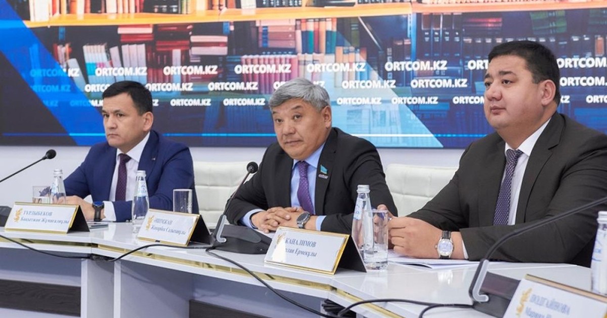 «Жылдың 10 оқырманы» жобасының жеңімпаздарына 10 млн теңгеден беріледі