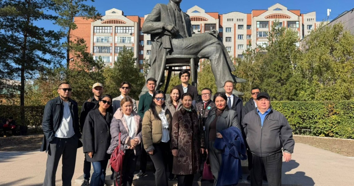 Сәкен Сейфуллин мұрасы: Еңбек министрлігінің қызметкерлері елордадағы музейге барды
