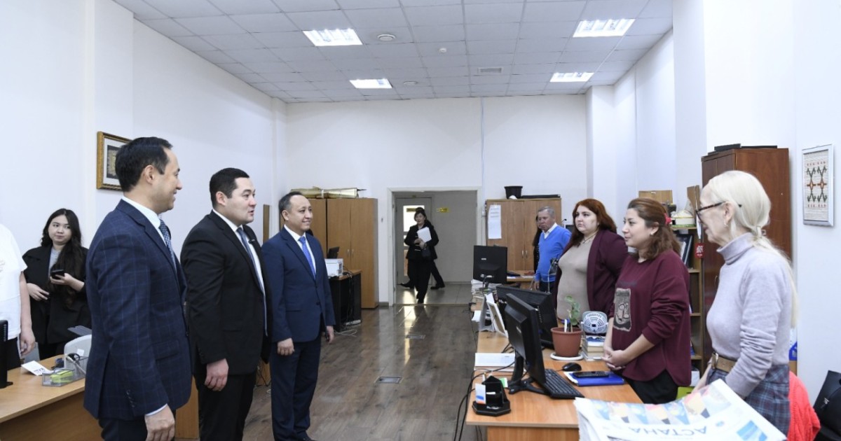 Астана әкімінің орынбасары «Астана ақшамы» мен «Вечерняя Астана» ұжымдарын құттықтады