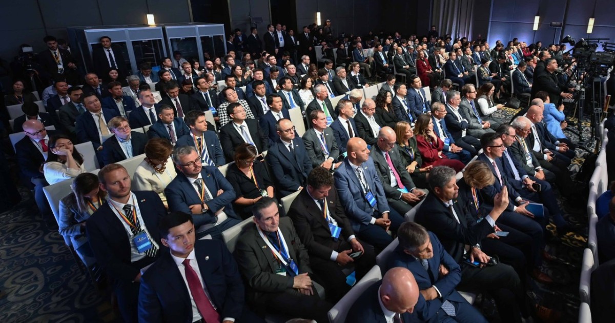 Тоқаев: Қазақстанға мамандардың ұлты емес, қабілеті мен білімі маңызды