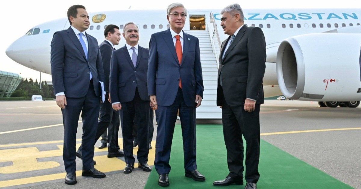 Президент АӨСШК саммитіне қатысу үшін Әзербайжанға барды