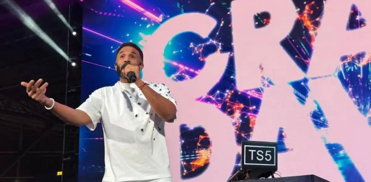 Әлемге әйгілі әнші елордаға деген сүйіспеншілігін білдірді