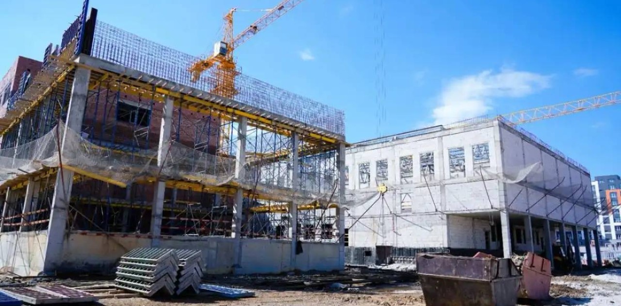 34 мектептің жөндеу жұмыстары созылып кетті: Олжас Бектенов әкімдерге аяқтауды тапсырды