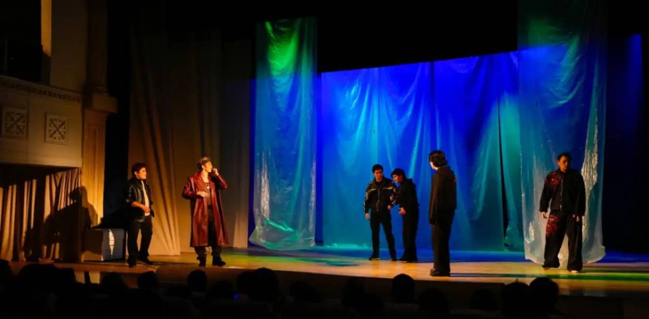 Елордада есірткіге қарсы «S.O.S» атты драмалық қойылымның премьерасы өтті