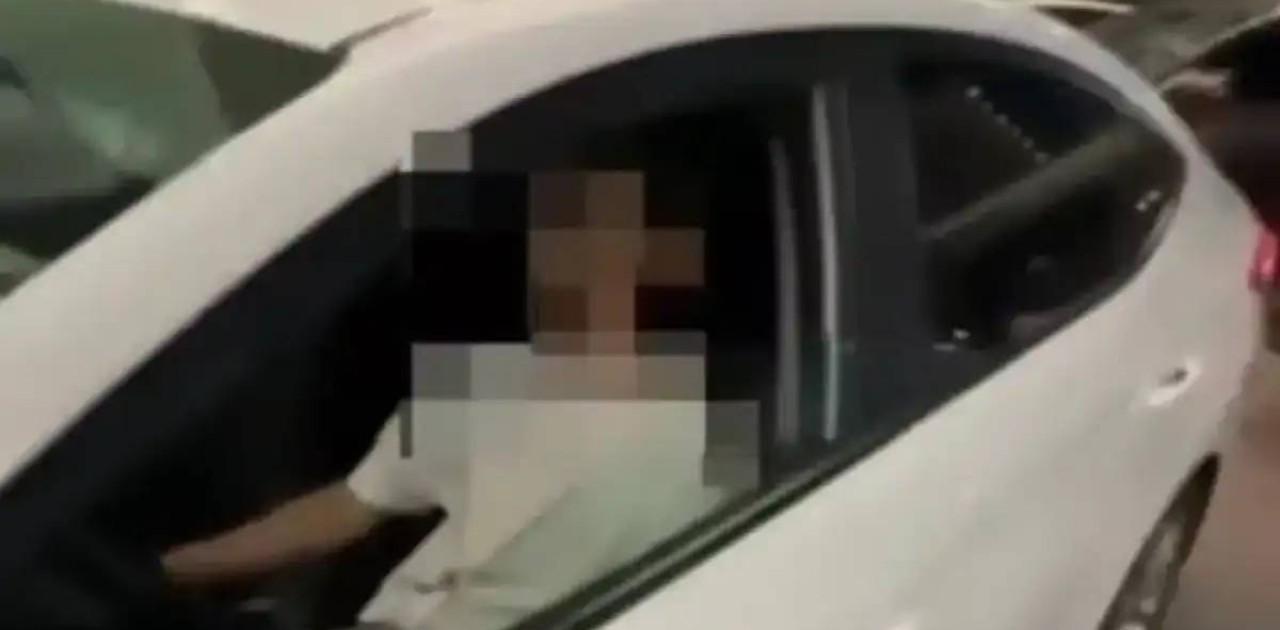 Түркістанда көлік тізгіндеген жасөспірімнің әкесі жауапқа тартылды