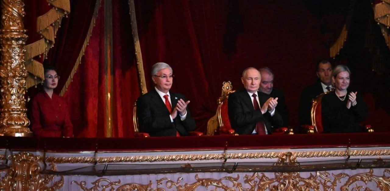 Қасым-Жомарт Тоқаев пен Владимир Путин гала-концертті тамашалады