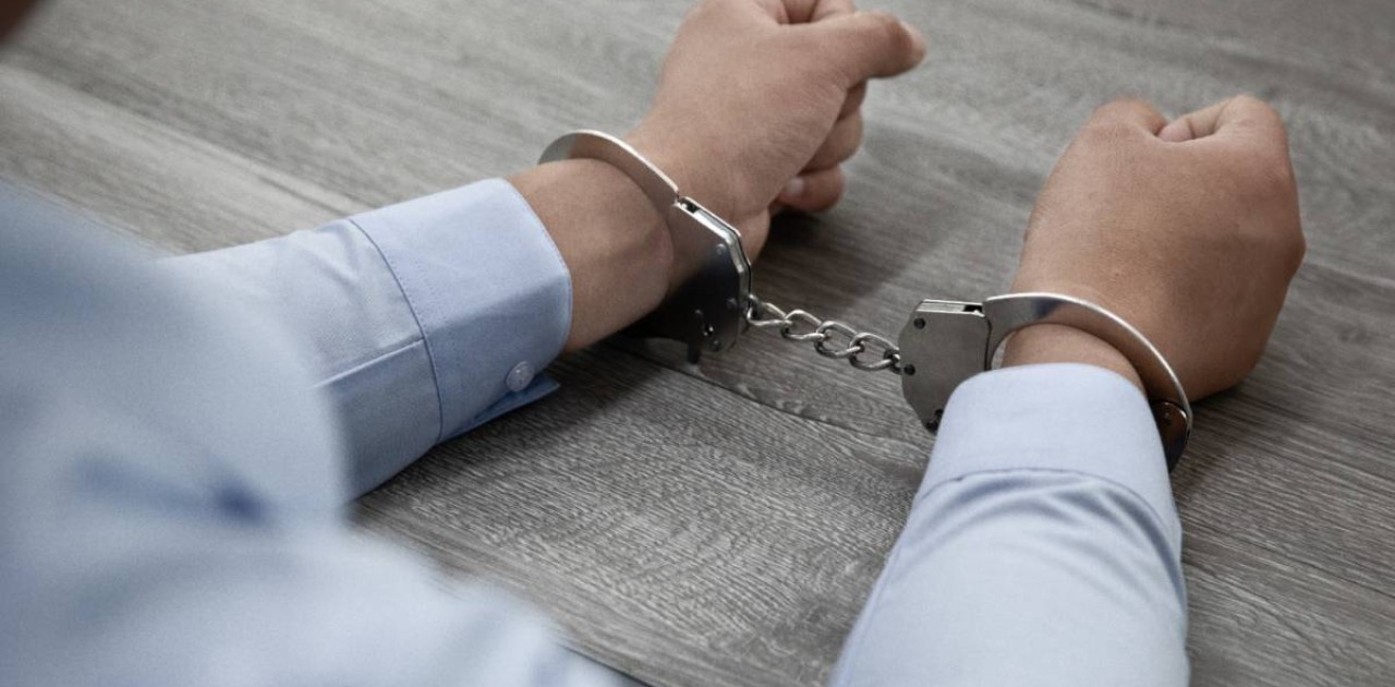 Ақтөбеде азаматтардың 100 млн теңгесін жымқырған күдікті ұсталды