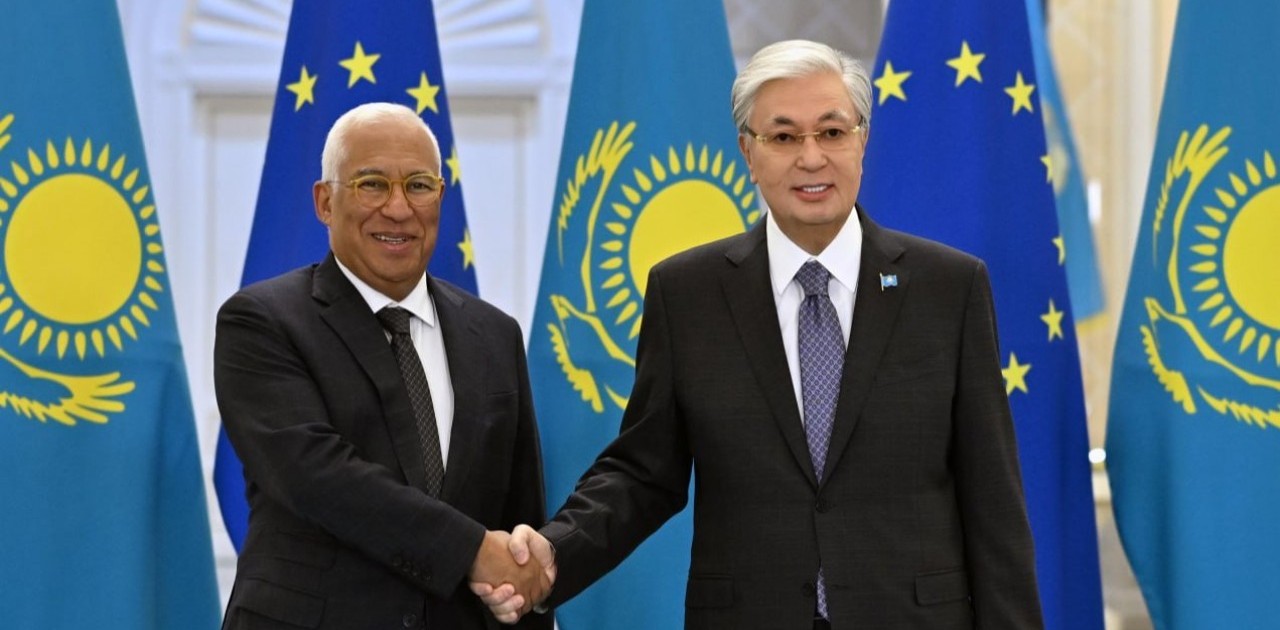 Тоқаев Ақордада Еуропалық Кеңес Президентін қарсы алды