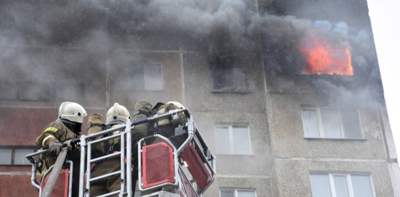 Астанада көпқабатты тұрғын үйден шыққан өрт сөндірілді