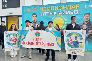 Елордада астаналықтар бокстан әлем чемпиондарын қарсы алды