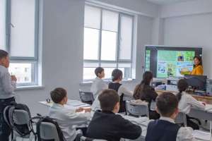 Үкіметте мектептер, бірыңғай әлеуметтік төлемдер және әлеуметтік қамсыздандыру бойынша шаралар ұсынылды