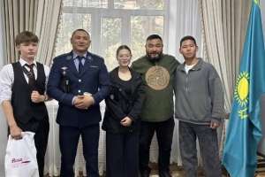 «Заң және тәртіп»: елорда студенттеріне есірткінің зияны туралы дәріс оқылды