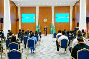 Астанада әлеуметтік осал отбасылардан шыққан түлектер ЖОО-ларда білім алады