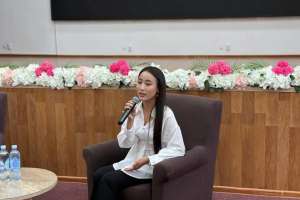 Jastar Talks: полиглот Ақерке Орынғалиева астаналық студенттермен сұхбаттасты