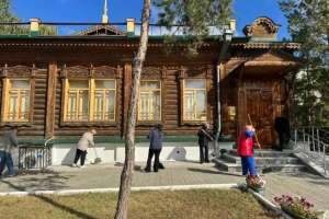 Астанада Сәкен Сейфуллин музейінің қызметкерлері тазалық акциясын өткізді