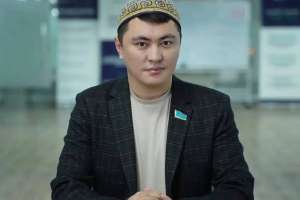 «Ұтысты Coca Cola да өткізіп жатыр»: Депутат Дәулет Мұқаев блогерлерге қатысты айтты