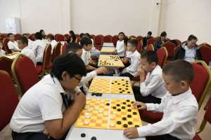 Спорт күні: Астанада 100 шаршылы дойбыдан қалалық чемпионат өтіп жатыр