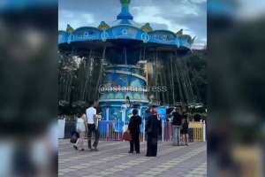 Қозғалыс кезінде сәндік қаптамасы түскен: елордадағы аттракциондардың бірі уақытша жабылды