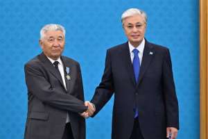 Президент бір топ азаматты мемлекеттік наградалармен марапаттады