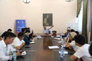 Жас қаламгерлерге арналған әдеби шеберлік мектебі басталды