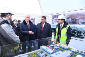 Роман Скляр Қызылорда облысындағы жаңа жылу-электр орталығы мен шыны зауытына барды