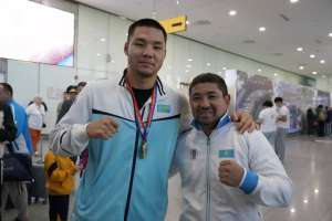 Азия чемпионы атанған астаналық боксшы елге оралды
