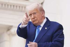 9 маусымнан бастап 12 елдің азаматтары АҚШ-қа кіре алмайды