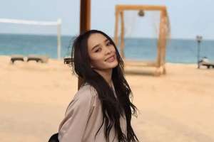 «Қазақша Қадиша ғой»: Индира Елемес атын арабша есімге ауыстырды