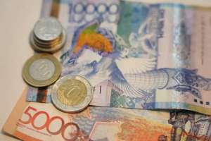 Елімізде бала туу мен күтіміне жәрдемақы алушылар саны артты