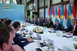 Президент қазақ-мажар инвестициялық дөңгелек үстеліне қатысты