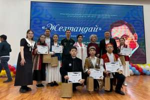 Астаналық оқушылар шешендік өнерден сынға түсті