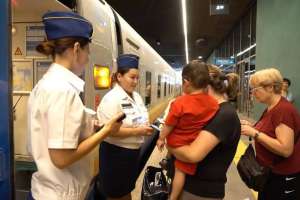 Жазда 7 млн-нан астам жолаушы теміржол көлігімен тасымалданады