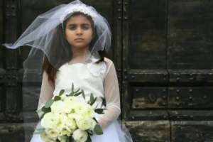 9 жастағы қыздармен некеге тұру: Иракта заңға түзетулер енгізілді