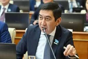 «МӘМС-ке ақша төлеу қаншалықты әділетті»: Ринат Зайытов денсаулық сақтау саласындағы бірқатар проблемаға тоқталды