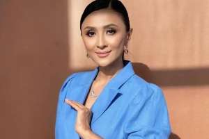 «1 минут та шыдамаңыздар»: Меруерт Түсіпбаева тұрмысқа шықпаған қыздарға кеңес берді