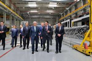 Президент Stadler Kazakhstan зауытымен танысты
