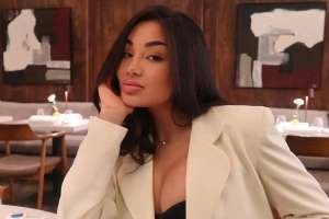 Say Mo ауызашарға оқылатын дұғаны зират басындағы таспен салыстырды