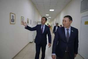 Астана мәслихатының төрағасы «Еlorda Аqparat» медиахолдингіне келді