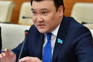 «Қатаң жазалау керек»: депутат Мақсат Толықбай желідегі пранкты шектеу керегін айтты