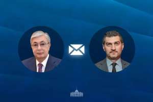 Мемлекет басшысы Грузия Президентін Тәуелсіздік күнімен құттықтады