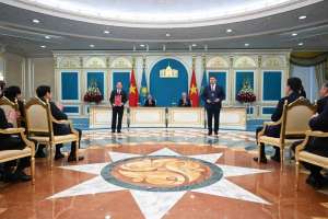 Қасым-Жомарт Тоқаев пен То Лам келіссөздер қорытындысы бойынша Бірлескен мәлімдеме қабылдады